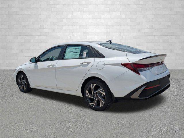 2025 Hyundai Elantra - $25,177