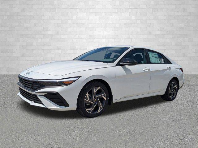 2025 Hyundai Elantra - $25,177