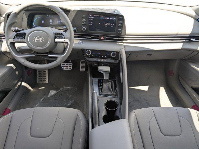 2025 Hyundai Elantra - $25,177