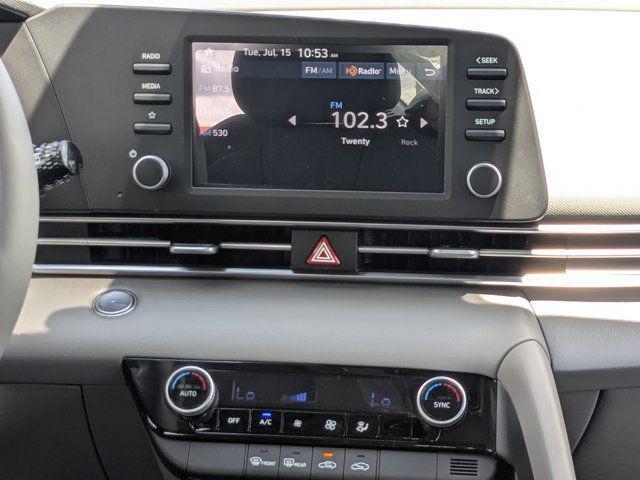 2025 Hyundai Elantra - $25,177