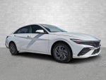 2025 Elantra Thumbnail 1