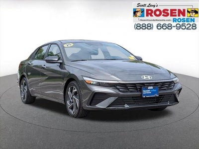 2025 Hyundai Elantra SEL Sport 4DR Sedan