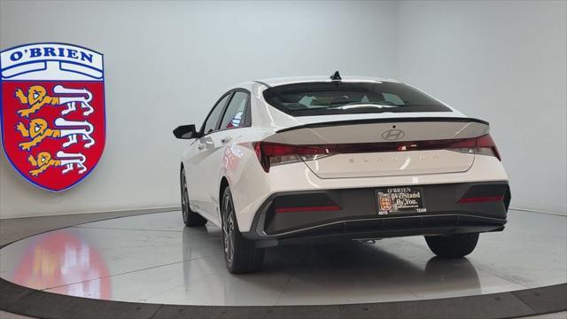 2025 Hyundai ELANTRA SEL Sport