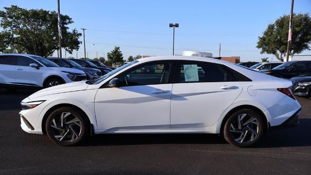 2025 Hyundai ELANTRA SEL Sport
