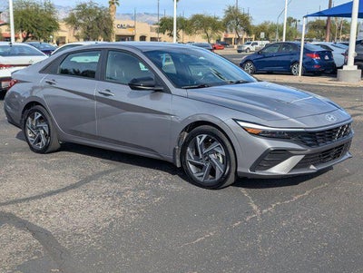 2025 Hyundai Elantra SEL Sport 4DR Sedan