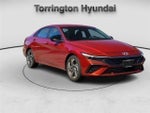 2025 Elantra Thumbnail 1