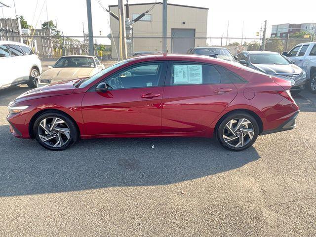 2025 Hyundai Elantra - $21,995