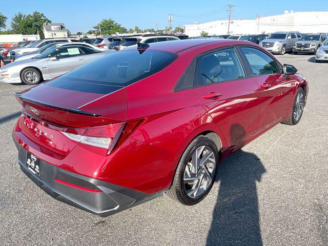 2025 Hyundai Elantra - $21,995