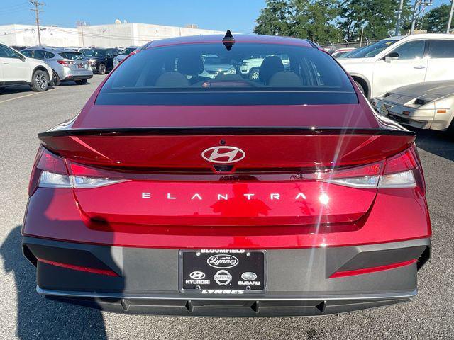 2025 Hyundai Elantra - $21,995