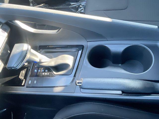 2025 Hyundai Elantra - $21,995