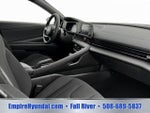 2025 Elantra Thumbnail 15