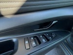 2025 Elantra Thumbnail 19