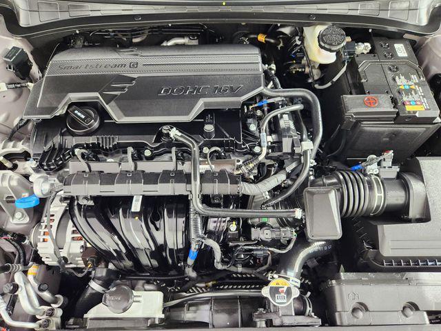 2025 Hyundai Elantra - $23,136