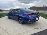 2025 Elantra Thumbnail 5