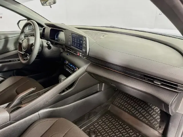 2025 Hyundai Elantra - $20,000