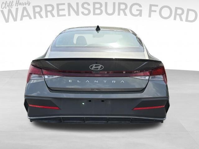 2026 Hyundai Elantra - $22,177