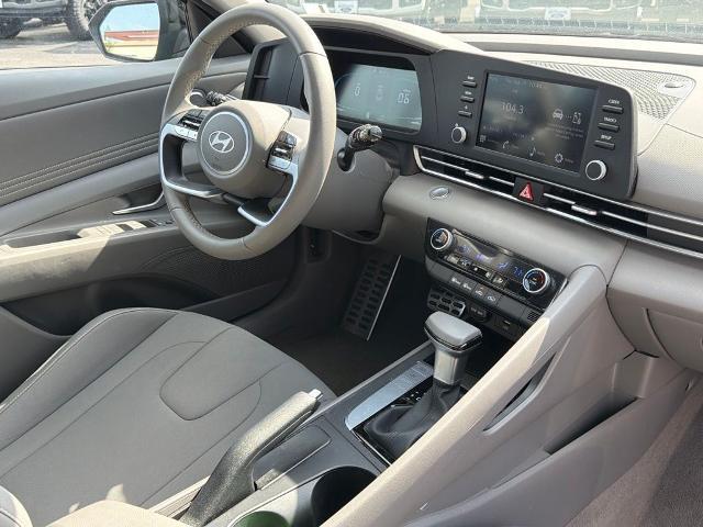 2026 Hyundai Elantra - $22,177