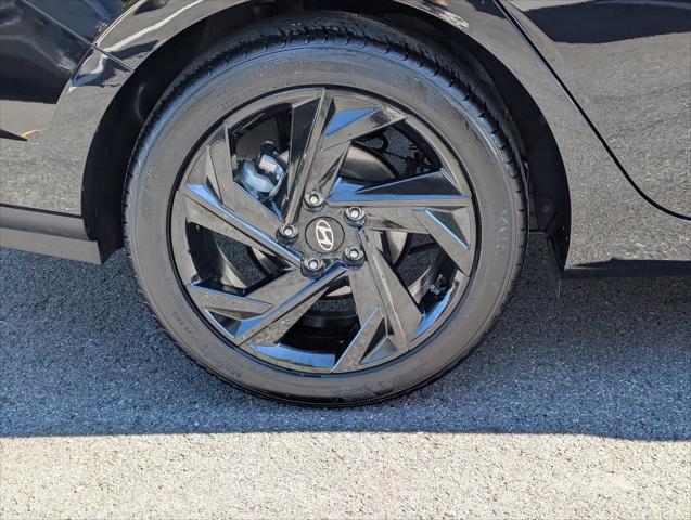 2026 Hyundai Elantra - $21,288