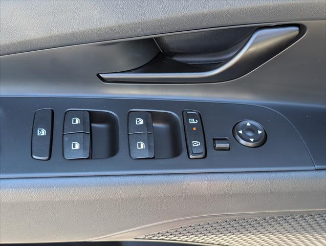 2026 Hyundai Elantra - $21,288