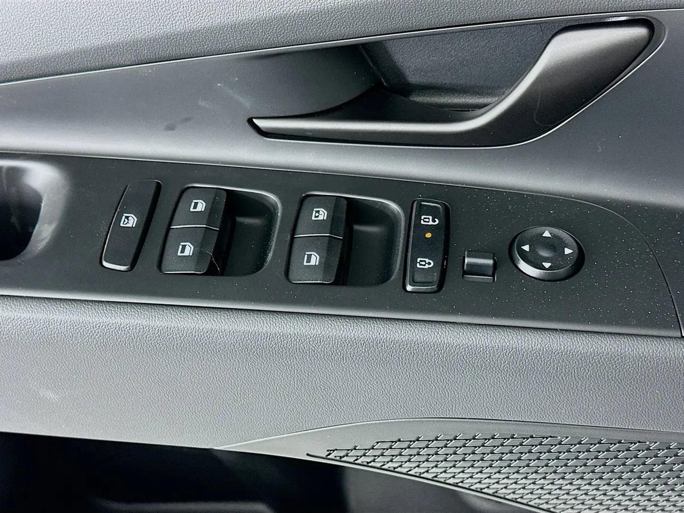 2026 Hyundai Elantra - $21,325