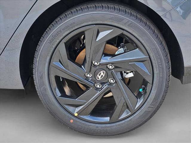 2026 Hyundai Elantra - $23,002