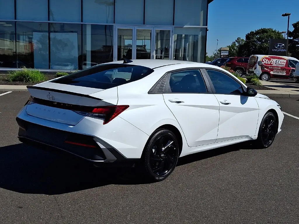 2026 Hyundai Elantra - $22,505