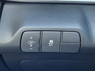 2024 Hyundai Elantra SEL 4DR Sedan