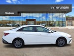 2024 Elantra Thumbnail 4