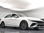 2024 ELANTRA Thumbnail 29