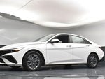 2024 ELANTRA Thumbnail 32