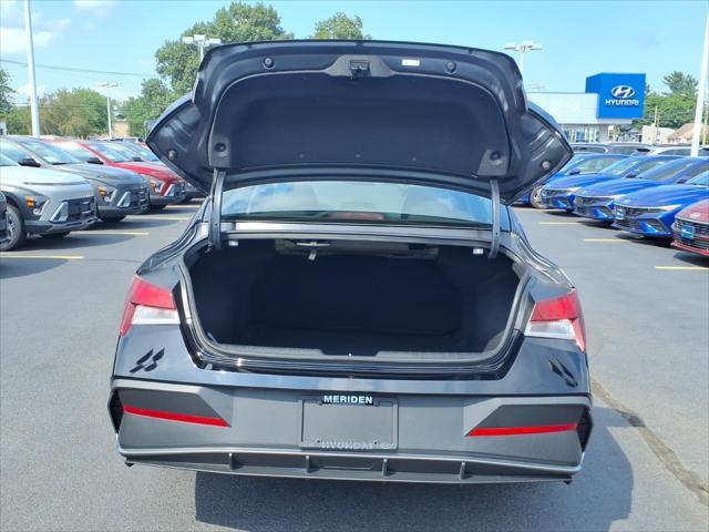 2024 Hyundai Elantra - $21,591