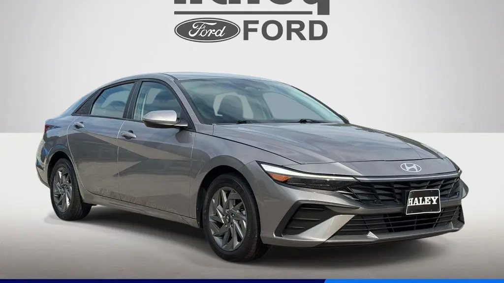 Preowned 2024 Hyundai ELANTRA SEL for Sale