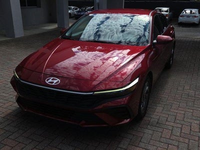 2024 Hyundai Elantra SEL 4DR Sedan