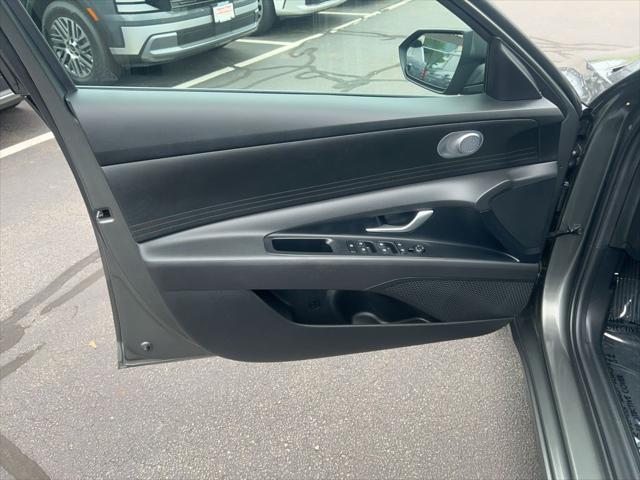 2024 Hyundai Elantra - $19,700