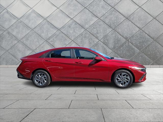 2024 Hyundai Elantra - $18,652