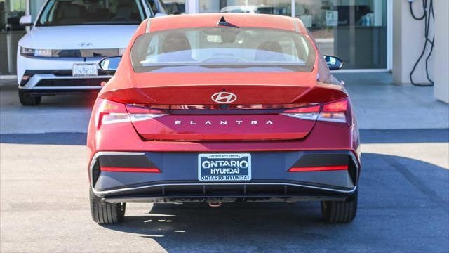 2024 Hyundai ELANTRA SEL