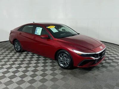 2024 Hyundai Elantra SEL 4DR Sedan