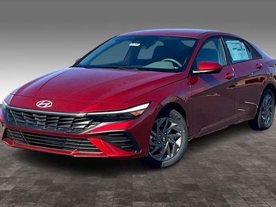 2024 Hyundai Elantra SEL 4DR Sedan