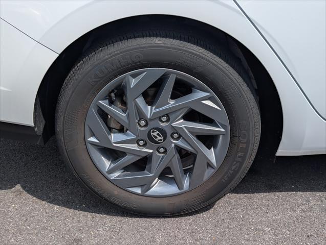 2024 Hyundai Elantra - $20,588