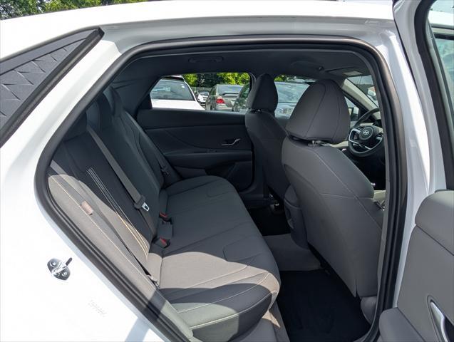 2024 Hyundai Elantra - $20,588