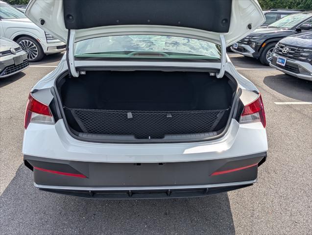 2024 Hyundai Elantra - $20,588