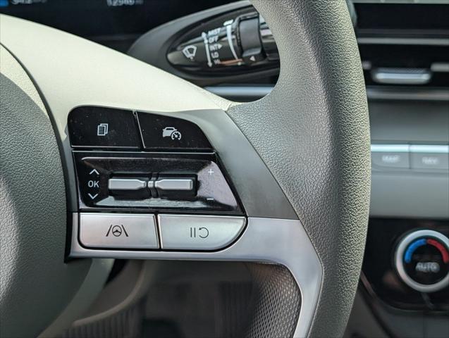 2024 Hyundai Elantra - $20,588