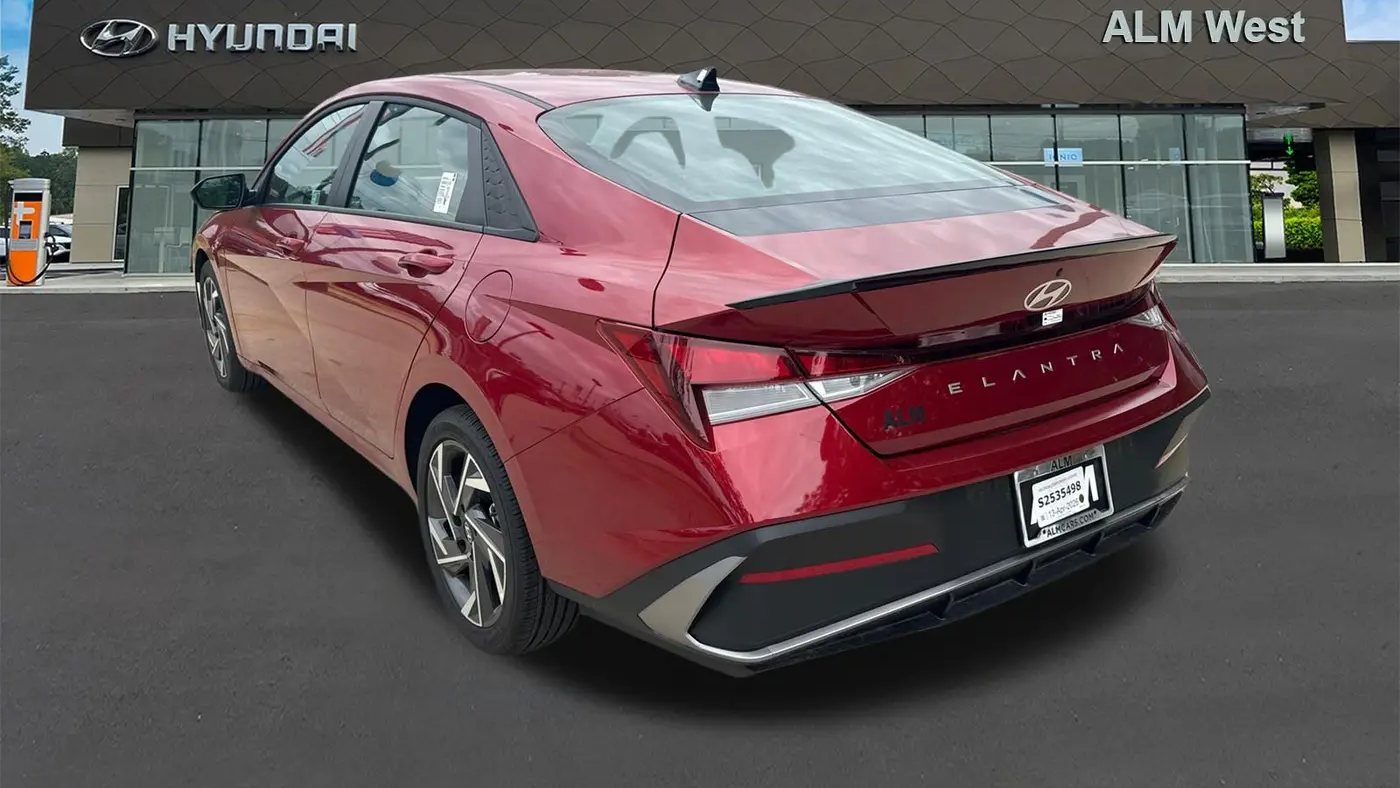 2025 Hyundai ELANTRA SEL Sport