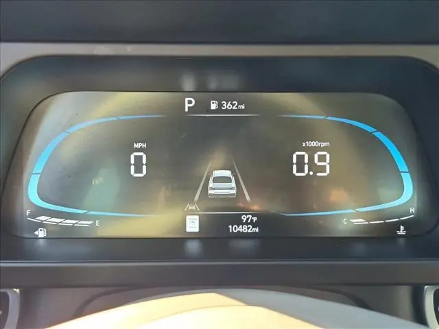 2025 Hyundai Elantra - $21,269