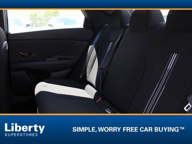 2025 Hyundai Elantra - $28,060