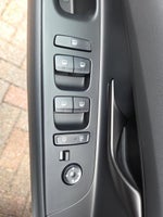 2025 Elantra Thumbnail 15