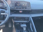 2025 Elantra Thumbnail 18