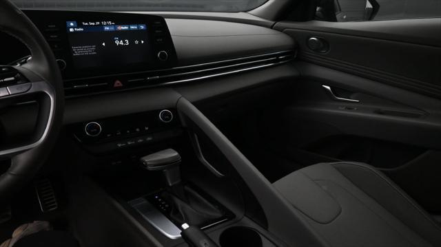 2025 Hyundai Elantra - $19,299