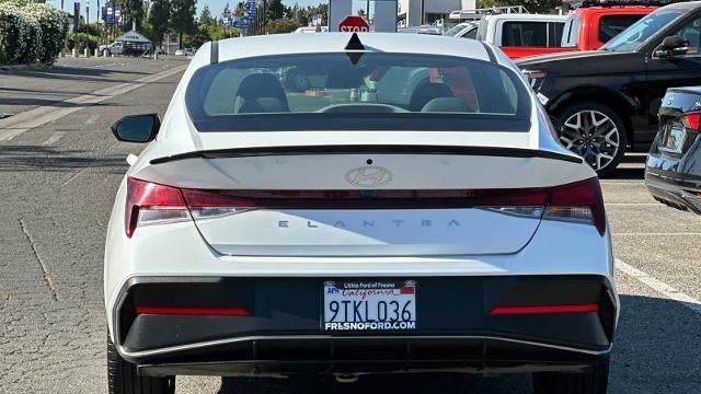 2025 Hyundai ELANTRA SEL Sport