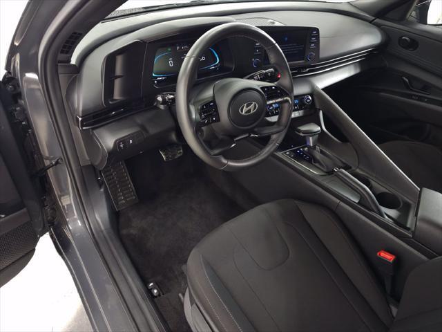 2025 Hyundai Elantra - $21,987